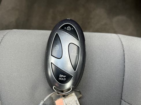 Used 2025 Hyundai Elantra SEL image 22