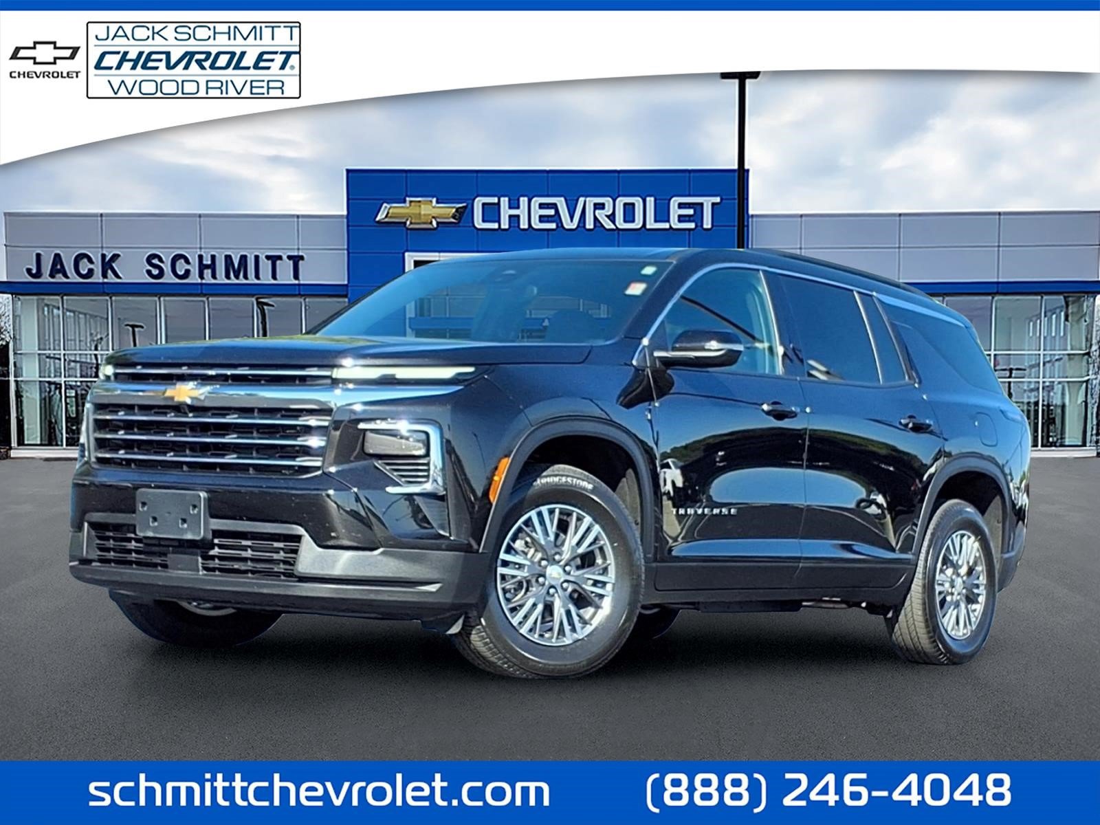 Used 2026 Chevrolet Traverse LT AWD/4WD image 1