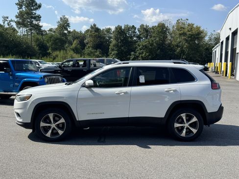Used 2019 Jeep Cherokee Limited AWD/4WD image 8