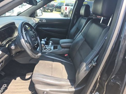 Used 2020 Jeep Grand Cherokee Altitude RWD image 7