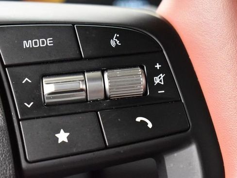 Certified 2026 Kia Sportage SX FWD image 28
