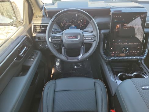 New 2026 GMC Yukon AT4 w/ AT4 Premium Plus Package image 19