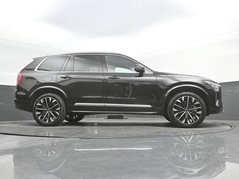 Certified 2026 Volvo XC90 B6 Ultra AWD/4WD image 33
