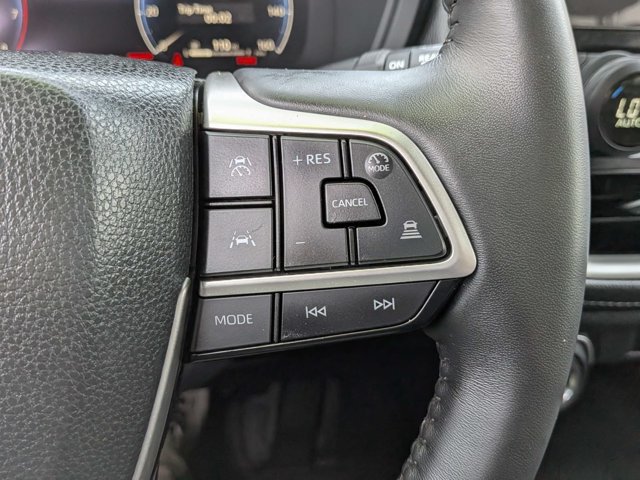 Used 2025 Toyota Grand Highlander FWD image 26