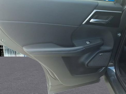 Used 2025 Mitsubishi Outlander SE AWD/4WD image 17
