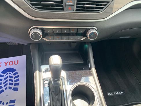 Used 2024 Nissan Altima 2.5 SV w/ SV Premium Package AWD/4WD image 19
