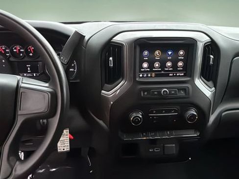 Used 2022 Chevrolet Silverado 1500 Custom AWD/4WD image 10
