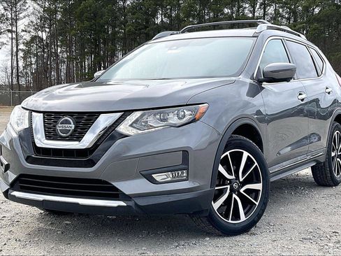 Certified 2019 Nissan Rogue SL w/ Premium Package image 2