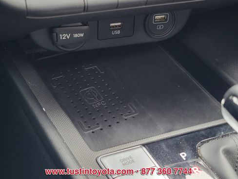 Used 2022 Hyundai Elantra Limited image 24