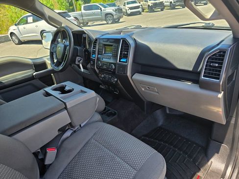 Used 2016 Ford F150 XLT AWD/4WD image 31