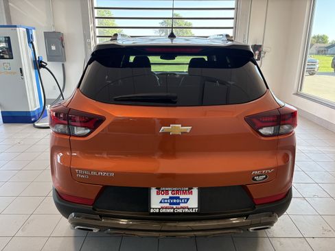 Used 2023 Chevrolet TrailBlazer ACTIV w/ Sun and Liftgate Package AWD/4WD image 4