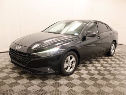 Used 2023 Hyundai Elantra SE