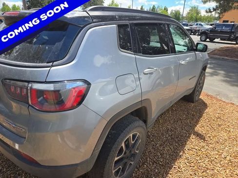 Used 2019 Jeep Compass Trailhawk AWD/4WD image 3