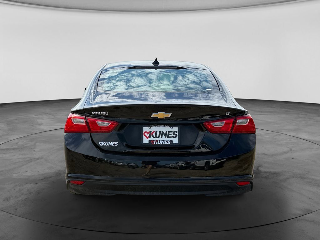 Used 2025 Chevrolet Malibu LT FWD image 8