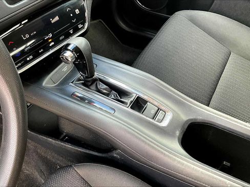 Used 2017 Honda HR-V EX image 16