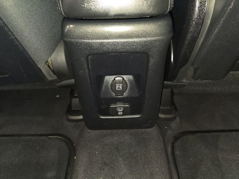 Used 2011 Dodge Journey Crew FWD image 28