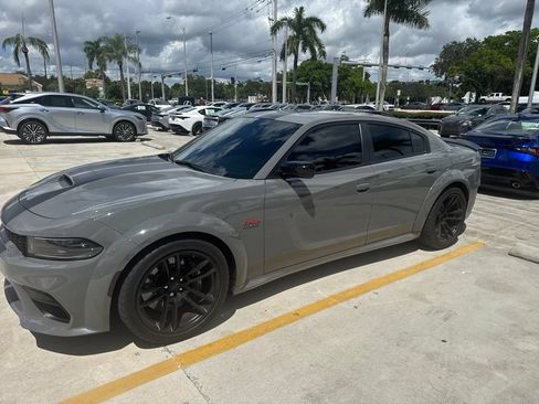 Used 2023 Dodge Charger Scat Pack RWD image 3