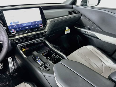 Certified 2025 Lexus TX 350 AWD w/ Technology Package image 22