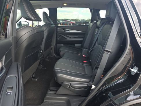 Certified 2023 INFINITI QX60 Luxe image 12