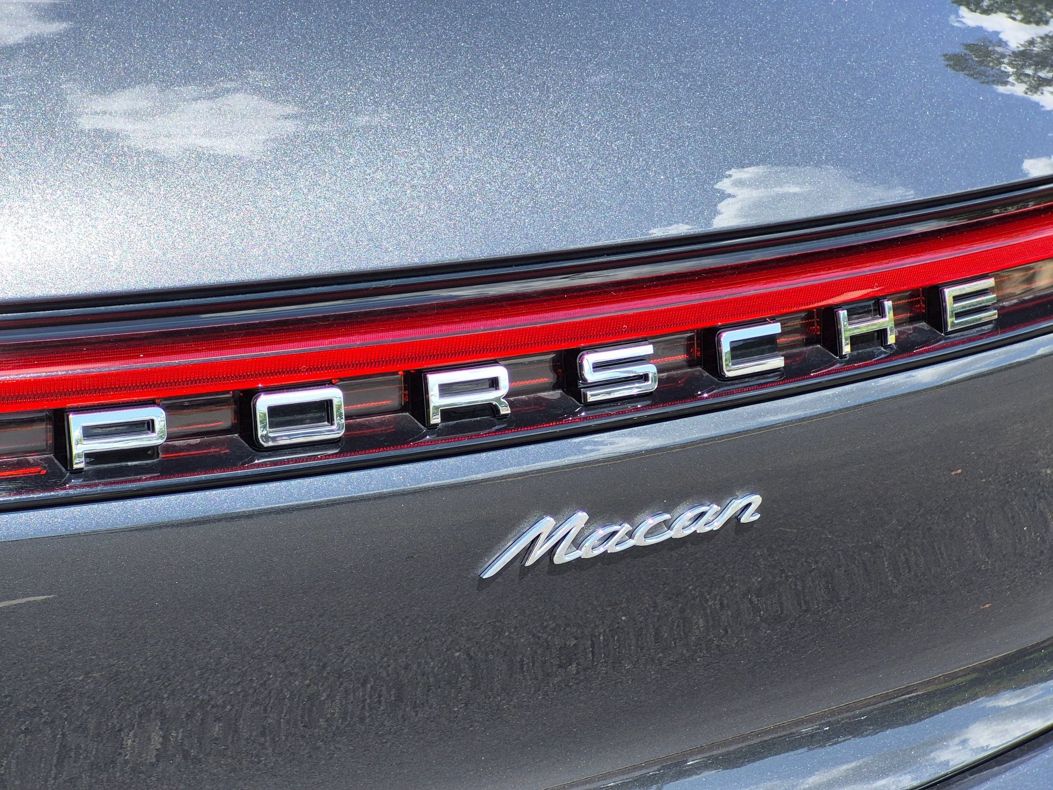 Certified 2026 Porsche Macan AWD/4WD image 29