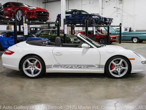 Used 2006 Porsche 911 Carrera S RWD image 9