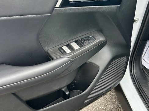 Used 2023 Mitsubishi Outlander Ralliart AWD/4WD image 9
