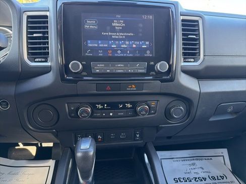 Used 2023 Nissan Frontier SV w/ SV Convenience Package image 28