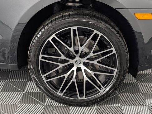 New 2026 Porsche Macan image 14