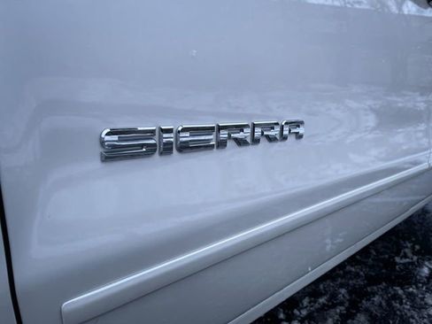 Used 2015 GMC Sierra 1500 SLE w/ SLE Value Package image 29