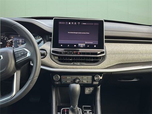 Certified 2024 Jeep Compass Sport image 22