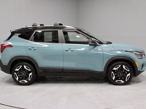 Used 2025 Kia Seltos SX AWD/4WD image 7