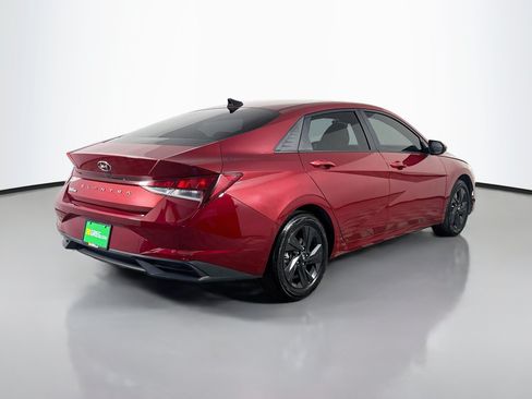 Used 2023 Hyundai Elantra SEL w/ Cargo Package FWD image 10