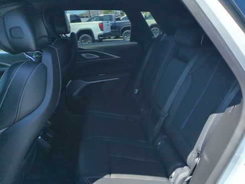 Used 2025 Cadillac Lyriq Luxury w/ LPO, Floor Liner Package AWD/4WD image 25