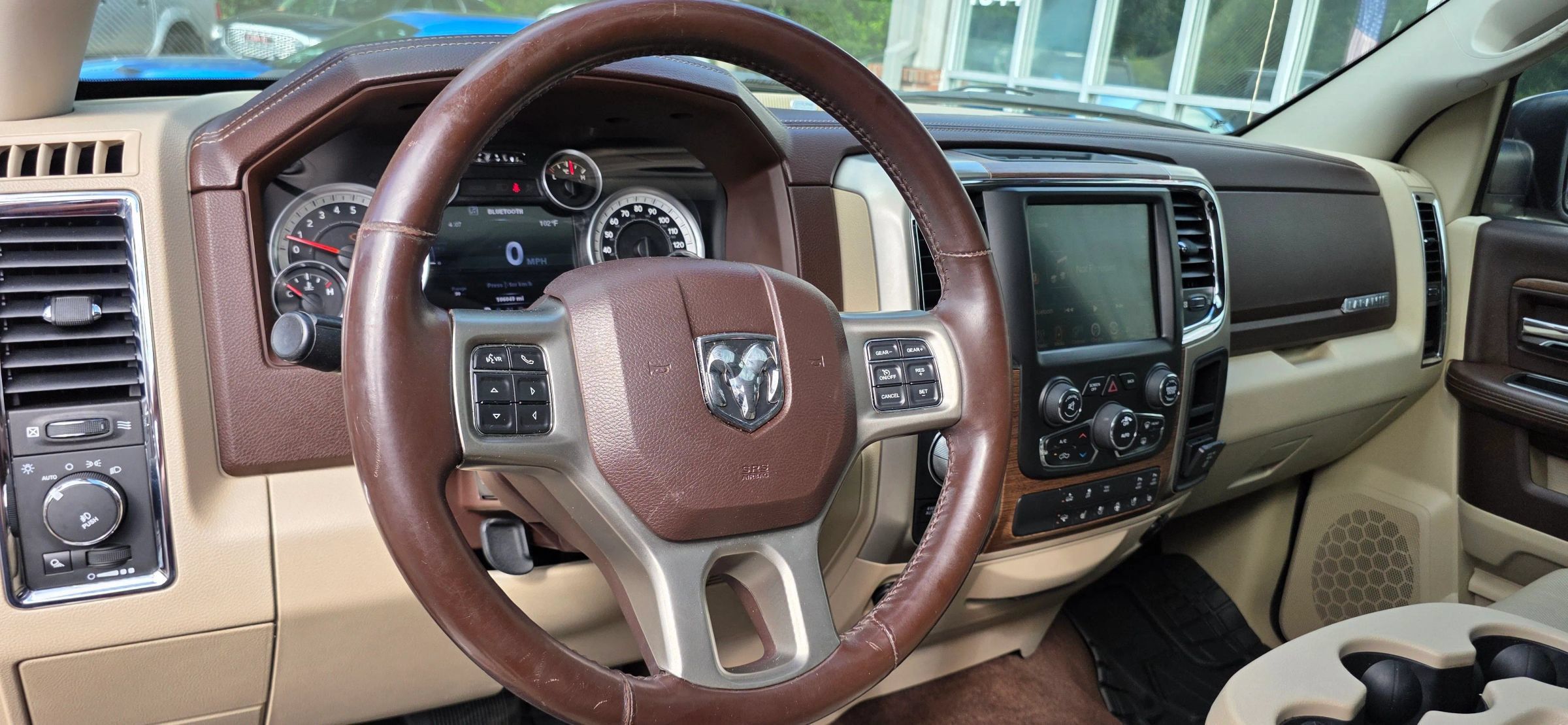 Used 2014 RAM 1500 Laramie w/ Convenience Group AWD/4WD image 12