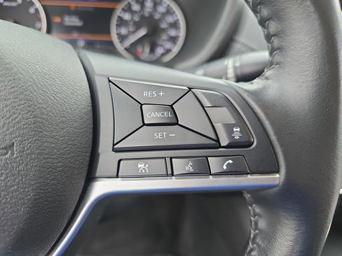 Used 2022 Nissan Sentra SV image 19