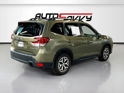 Used 2023 Subaru Forester Premium w/ Popular Package #2 image 7