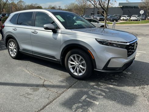 Used 2023 Honda CR-V EX-L image 5