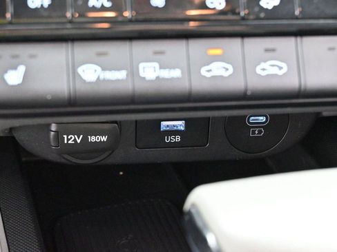 Used 2024 Hyundai Elantra SEL w/ Convenience Package FWD image 23