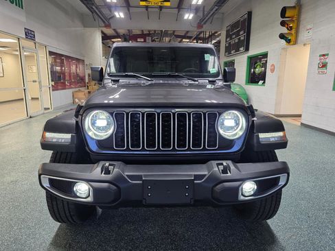 Used 2025 Jeep Wrangler Sahara w/ Safety Group image 3