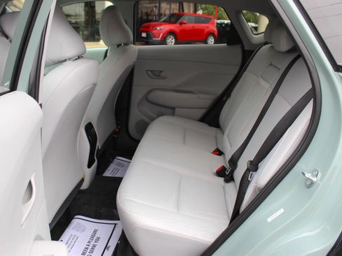 Used 2025 Hyundai Kona SEL FWD image 16