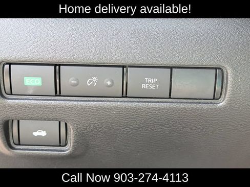 Used 2025 Nissan Sentra SV FWD image 24