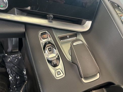 Used 2025 Chevrolet Corvette Stingray Coupe w/ 1LT image 22