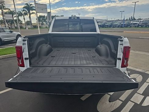 New 2026 RAM 2500 Big Horn AWD/4WD image 16