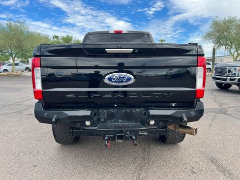 Used 2019 Ford F250 XLT w/ XLT Premium Package AWD/4WD image 4