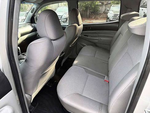 Used 2013 Toyota Tacoma PreRunner w/ TRD Off-Road Pkg RWD image 9