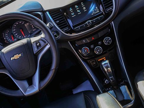 Used 2017 Chevrolet Trax Premier image 19