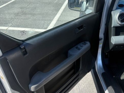 Used 2008 Honda Element LX image 10