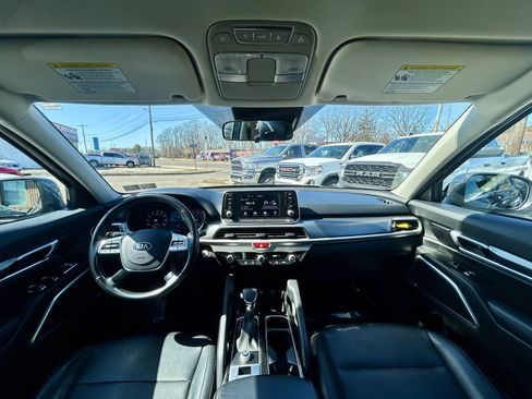 Used 2020 Kia Telluride LX FWD image 22