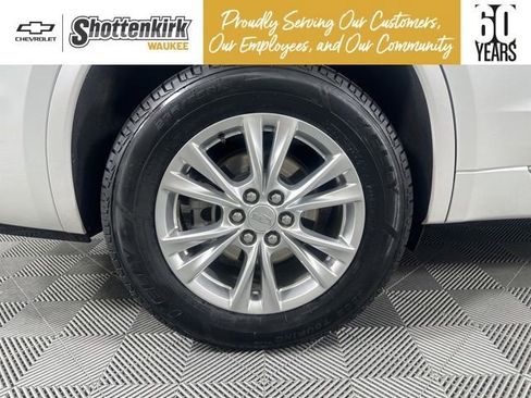 Used 2024 Cadillac XT6 Luxury w/ LPO, Floor Liner Package image 10