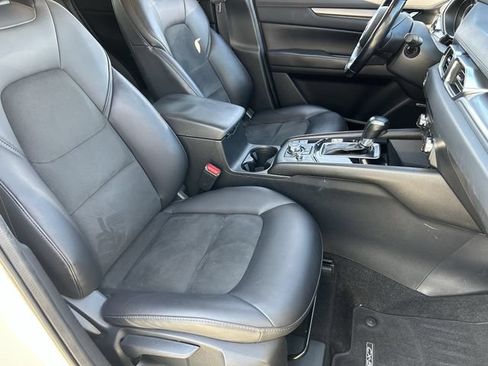Used 2018 MAZDA CX-5 Touring w/ Preferred Equipment Package FWD image 12